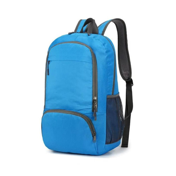 Blauwe rugzak met meerdere vakken, verstelbare schouderbanden en zijvakken. Ideaal voor school, reizen en dagelijks gebruik.