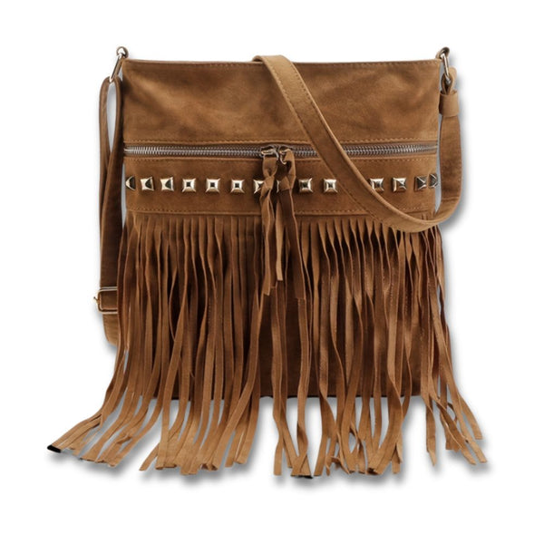 Bruine suède schoudertas met franjes en studs, ritssluiting en verstelbare riem. Trendy boho stijl handtas voor dames. Perfect voor dagelijks gebruik.