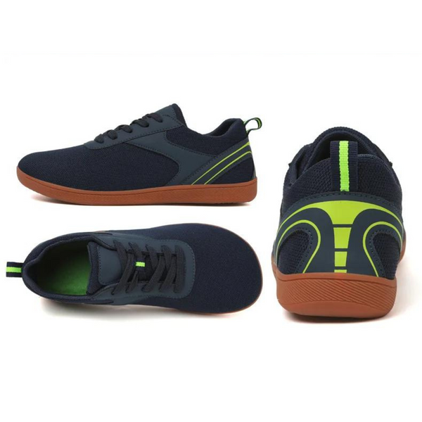 Donkerblauwe sneakers met groene accenten en bruine zool, sportief design, comfortabele pasvorm, ideaal voor dagelijks gebruik en casual outfits.