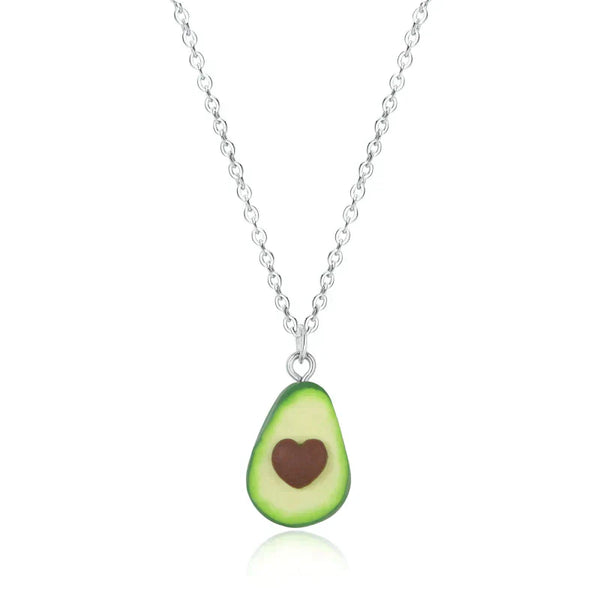 Zilveren ketting met avocado hanger, hartvormige pit. Trendy sieradenaccessoire, perfect voor avocado liefhebbers. Cadeau-idee voor vrouwen.