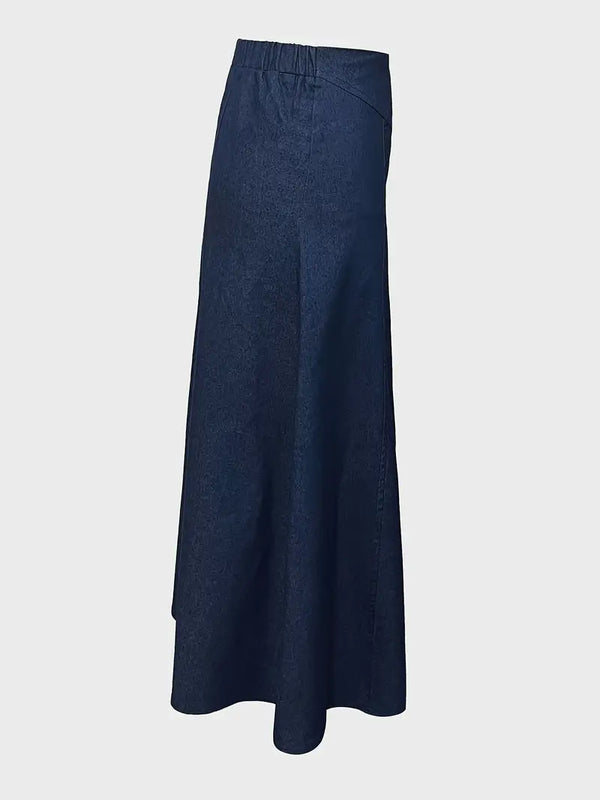 Donkerblauwe denim maxi-rok met elastische tailleband, elegant en veelzijdig voor casual en formele gelegenheden. Perfect voor damesmode.