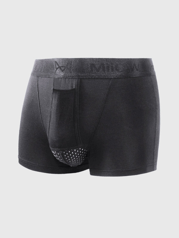 Zwarte herenboxershort met comfortabele pasvorm, ademend materiaal en elastische tailleband. Ideaal voor dagelijks gebruik en sportactiviteiten.