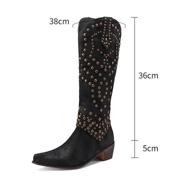 Zwarte leren laars met studs, 38 cm hoog, 5 cm hak. Trendy dameslaars, perfect voor herfstmode. Westernstijl, comfortabel en stijlvol.