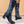 Dames denim laarzen met blokhak, ritssluiting en distressed details. Trendy en casual schoenen voor dagelijks gebruik. Perfect voor herfstmode.