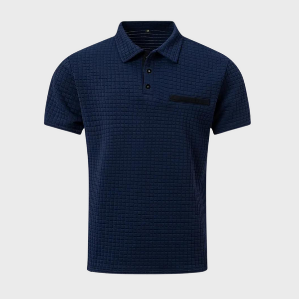 Donkerblauw poloshirt met korte mouwen, geruit patroon en borstzak. Stijlvol herenmode item, perfect voor casual en zakelijke gelegenheden.