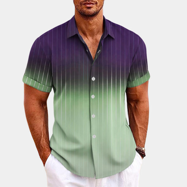 Donkerblauw en groen gestreept overhemd voor heren, korte mouwen, casual stijl, knoopsluiting, geschikt voor zomer, modieuze herenkleding.