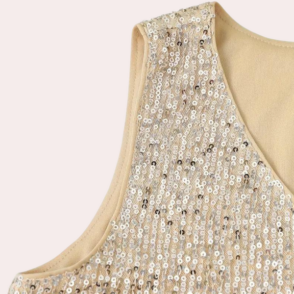 Mouwloze lichtgele pailletten top, glinsterend ontwerp, elegante feestkleding, damesmode, trendy zomeroutfit, stijlvolle avondkleding.