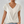 Witte damesblouse met V-hals en korte mouwen, casual stijl. Perfect voor zomermode, gemaakt van lichtgewicht materiaal. Ideaal voor dagelijks gebruik.