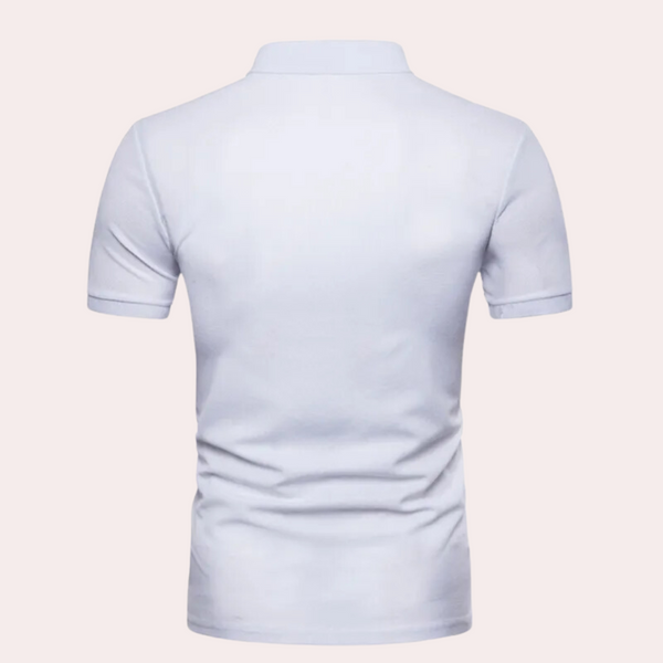 Witte herenpolo met korte mouwen, klassieke kraag en effen ontwerp. Perfect voor casual en zakelijke outfits. Hoogwaardige katoenen stof.