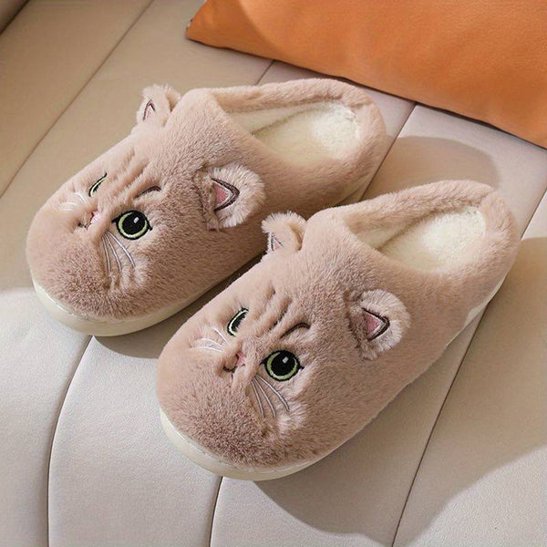 Pluche pantoffels met schattig kattengezicht, beige kleur, zachte voering, perfect voor binnengebruik. Comfortabele en warme huisschoenen.