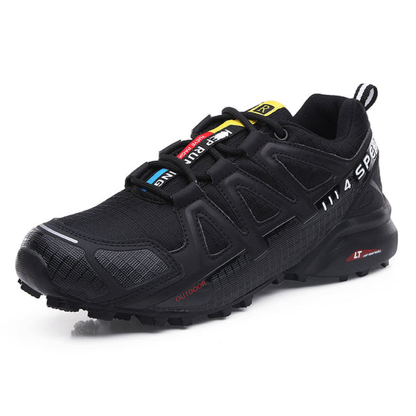 Zwarte herenschoen voor bergbeklimmen, ademend mesh, geschikt voor wandelen en outdooractiviteiten. Sportieve en duurzame trekking schoen.