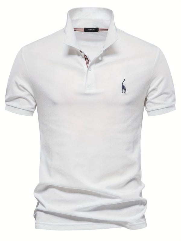 Witte polo met kraag, korte mouwen en geborduurd logo. Stijlvolle herenkleding, casual en elegant. Perfect voor zomerse outfits.