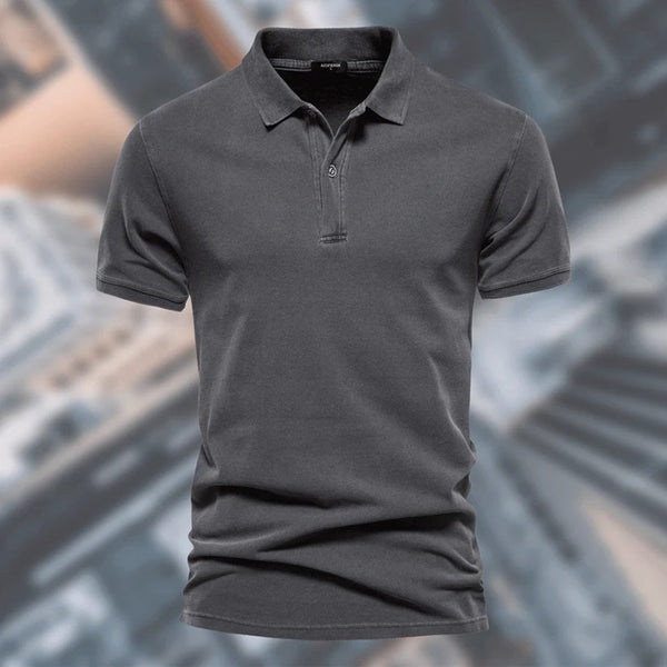 Grijze polo heren T-shirt, casual en stijlvol, met korte mouwen en knoopsluiting. Perfect voor dagelijks gebruik en zomerse outfits.