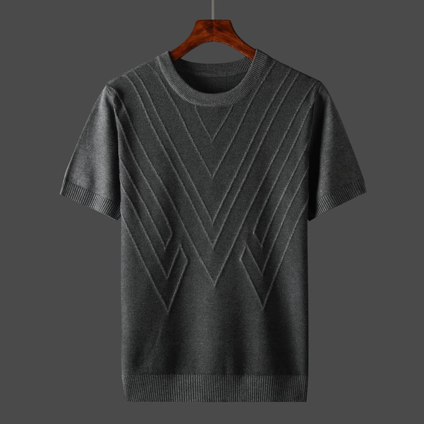 Grijze gebreide trui met korte mouwen en geometrisch patroon, herenmode, casual stijl, comfortabele stof, perfect voor dagelijks gebruik.