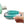 Hand houdt turquoise siliconen shampoo borstel met dispenser vast, ideaal voor hoofdhuidmassage en haarverzorging. Perfect voor dagelijks gebruik.