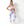 Vrouw in kleurrijke tie-dye sportset, bestaande uit een sportbeha en legging, poseert tegen witte achtergrond. Fitnessmode, actieve kleding.