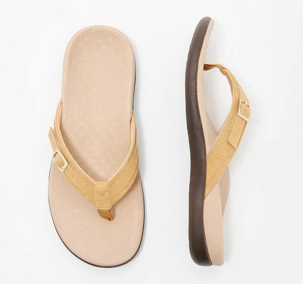 Beige leren sandalen met bruine zool, stijlvolle dames slippers, comfortabele zomerschoenen, perfect voor casual en strandoutfits.