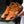 Bruine leren sandalen voor heren, outdoor slippers met open teen en verstelbare band, handgemaakt, comfortabel en duurzaam.