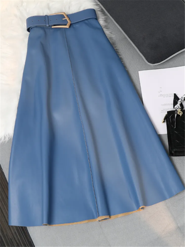Blauwe leren midi-rok met riem, elegante damesmode, stijlvolle kleding, perfect voor herfst- en winteroutfits, modetrend 2023.