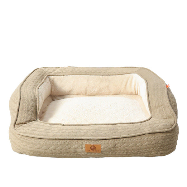 Luxe rechthoekig hondenbed in beige, met zachte voering en verhoogde randen. Comfortabel huisdierbed voor middelgrote honden.