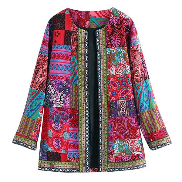 Kleurrijke boho patchwork jas voor dames, met etnische patronen en lange mouwen. Perfect voor herfstmode en casual outfits.