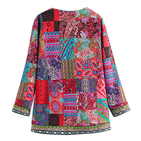 Kleurrijke patchwork blouse met lange mouwen, bohemien stijl, geometrische en paisley patronen, damesmode, casual en trendy design.
