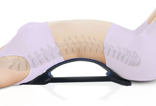 Orthopedisch rugstrekapparaat met ergonomisch ontwerp, ruggenwervelondersteuning en pijnverlichting. Ideaal voor thuisgebruik en fysiotherapie.