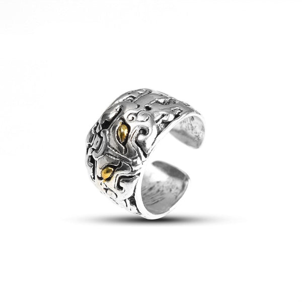 Zilveren ring met ingewikkeld patroon en gouden accenten, verstelbaar ontwerp, unisex sieraden, handgemaakt, bohemian stijl, unieke cadeau-optie.