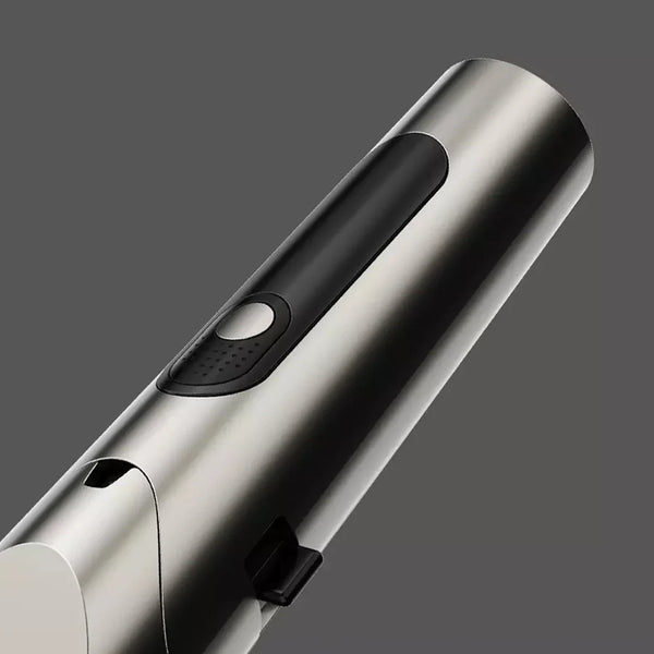 RVS elektrische aansteker met zwarte knop, modern ontwerp, oplaadbaar via USB, ideaal voor kaarsen en buitengebruik.