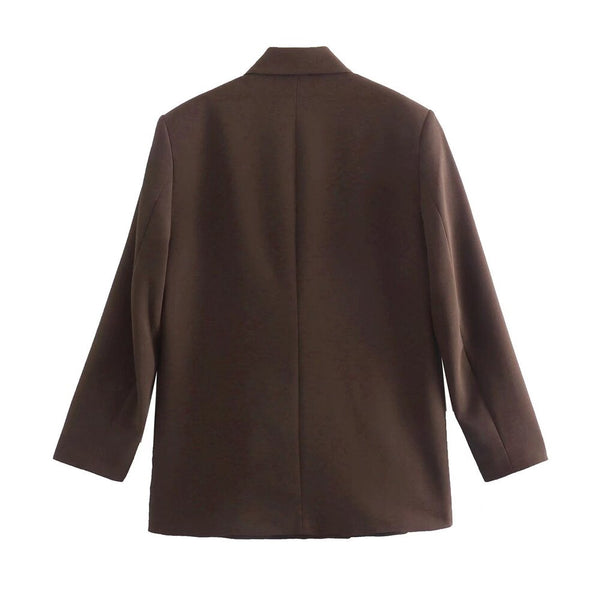 Bruine damesblazer, achterkant, lange mouwen, klassieke snit, geschikt voor zakelijke en casual outfits, modieuze dameskleding.