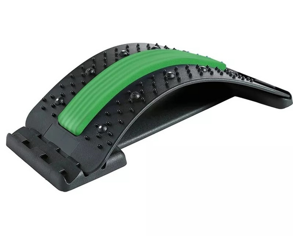 Rugstrekker met acupressuur, zwart met groene pad, voor rugpijnverlichting en houdingcorrectie. Ideaal voor thuisgebruik en fitness.