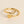 Gouden ring met hart en letter F, minimalistisch design, gepolijst, perfect als cadeau, sieraden voor dames, elegante en moderne stijl.