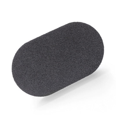Zwarte ovale microfoon windkap, schuimrubber, geluidsfilter, vermindert ruis, geschikt voor studio-opnames en live-optredens, duurzaam materiaal.