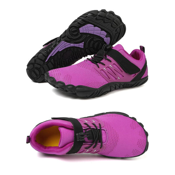 Paarse minimalistische hardloopschoenen met zwarte zool en veters, ademend mesh, geschikt voor trailrunning en fitness. Unisex design.