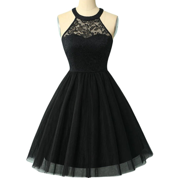 Zwarte cocktailjurk met kanten bovenstuk en wijde rok, ideaal voor feestelijke gelegenheden. Elegante avondjurk voor dames.