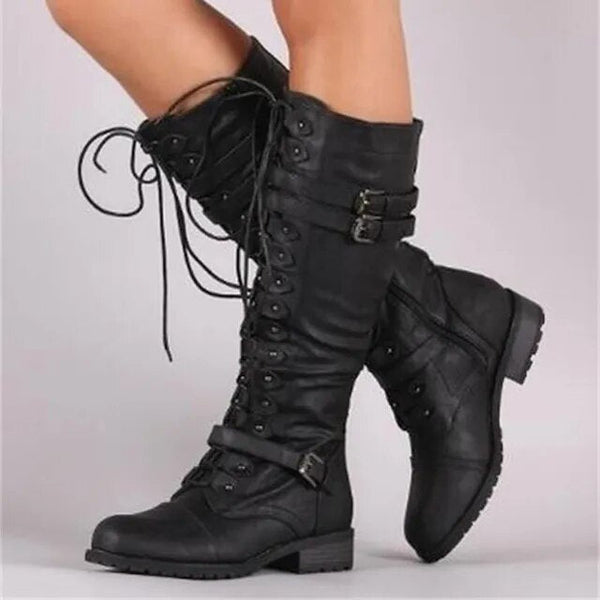 Zwarte steampunk kniehoge laarzen voor dames, herfst-winter, met veters en gespen. Platte zool, retro stijl. Perfect voor modieuze outfits.