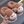 Pluche schapenpantoffels voor kinderen, schattig ontwerp met zachte woltextuur, antislipzool, perfect voor warme voeten in de winter.