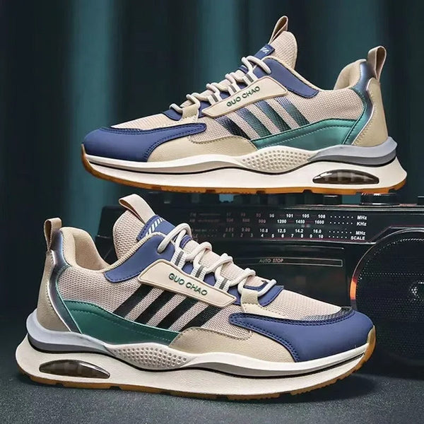 Moderne beige en blauwe sneakers met luchtkussenzool, merk Guo Chao. Stijlvolle sportschoenen voor heren, ideaal voor dagelijks gebruik en sportactiviteiten.
