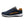 Donkerblauwe herensneaker met bruine accenten, comfortabele witte zool, ideaal voor dagelijks gebruik. Stijlvolle en duurzame sportschoen.
