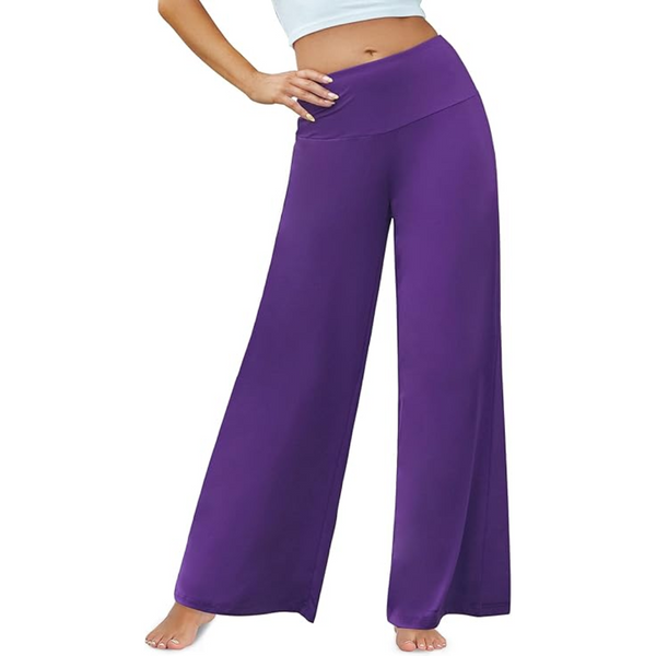 Vrouw draagt paarse wijde broek, hoge taille, comfortabele pasvorm, casual stijl, perfect voor yoga of lounge, modetrend dameskleding.